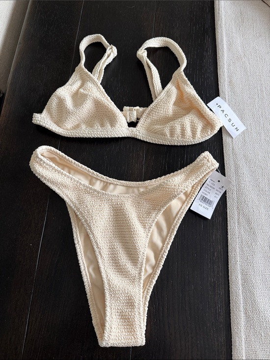 PacSun Other - PacSun Cream Textured Triangle Bikini Set - Neutral Cream